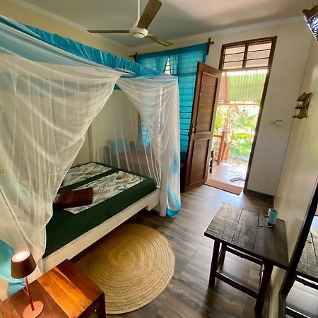 Darwesh Nyumba Lodge Нунгви Экстерьер фото