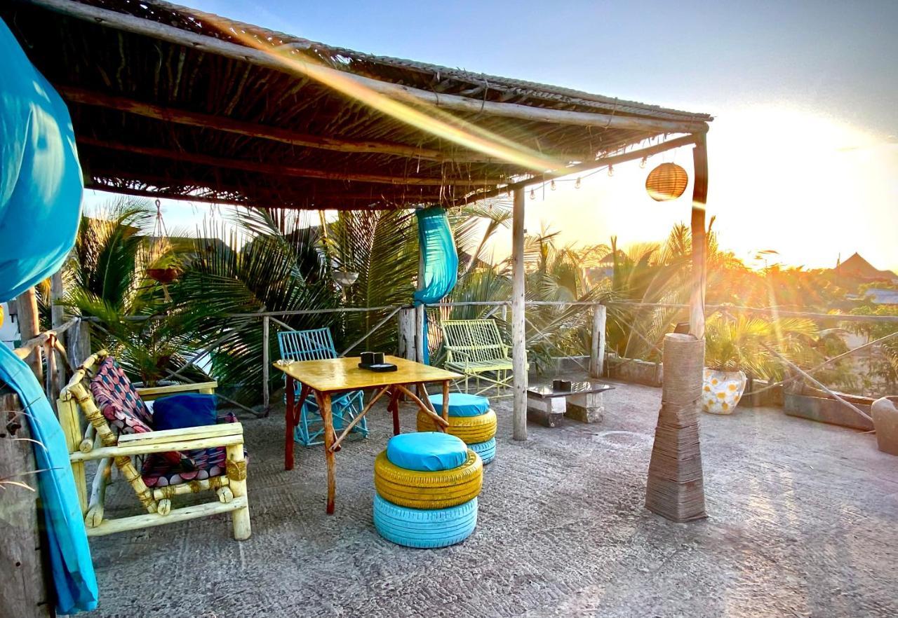 Darwesh Nyumba Lodge Нунгви Экстерьер фото